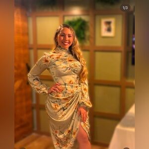 Pretty Little Thing Floral Long Sleeve Dress Side Slit (size 8)